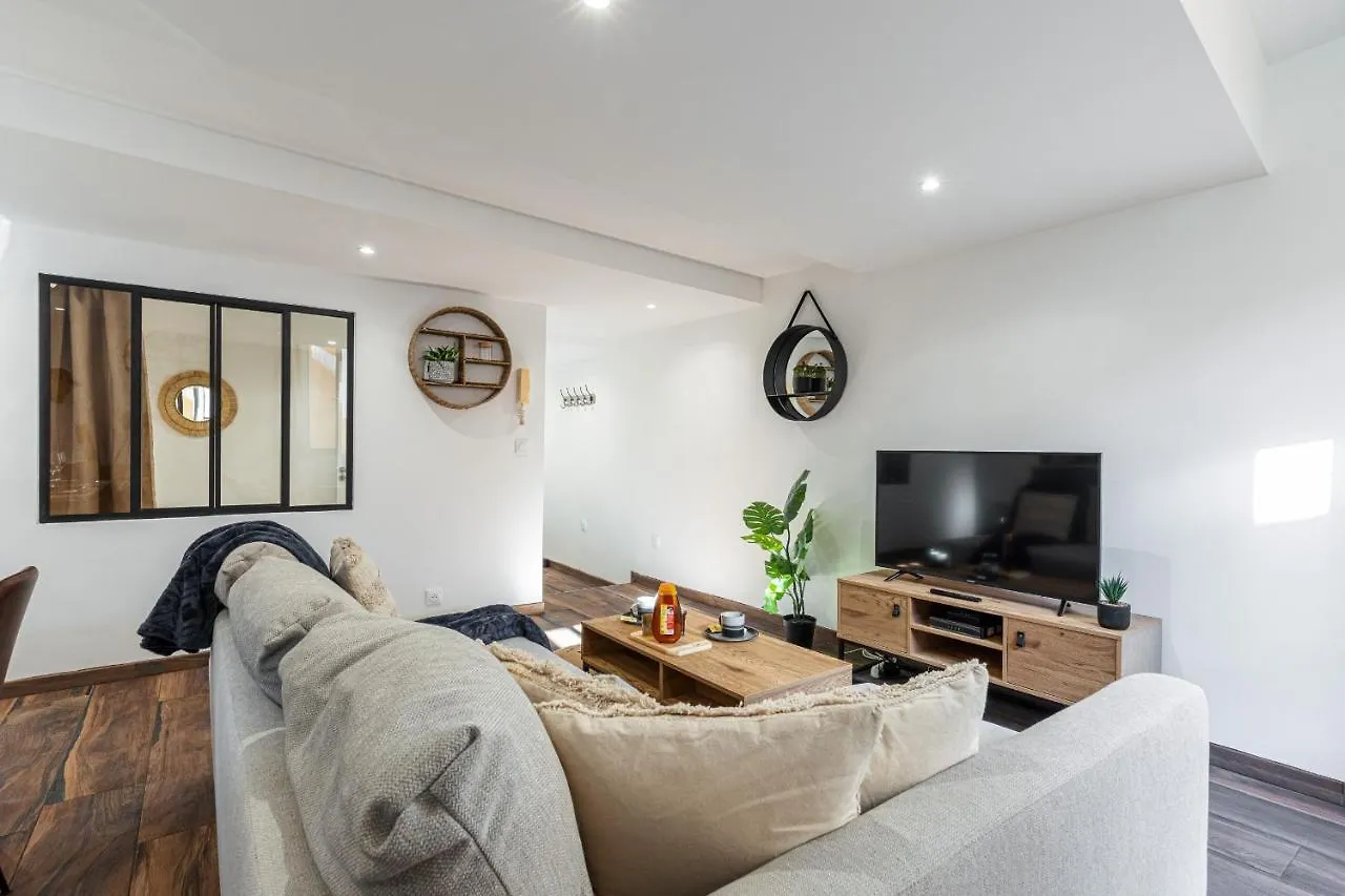 Spacious 2 Bdr Old Town Heart Nice 0*,